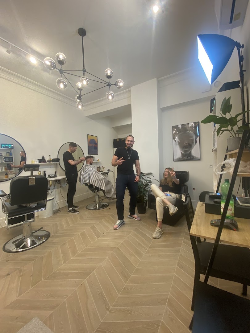 Wnętrze barbershopu